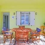 Kaminaki Beachfront Apartmán