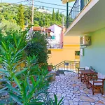 Apartmán Kaminaki Beachfront *