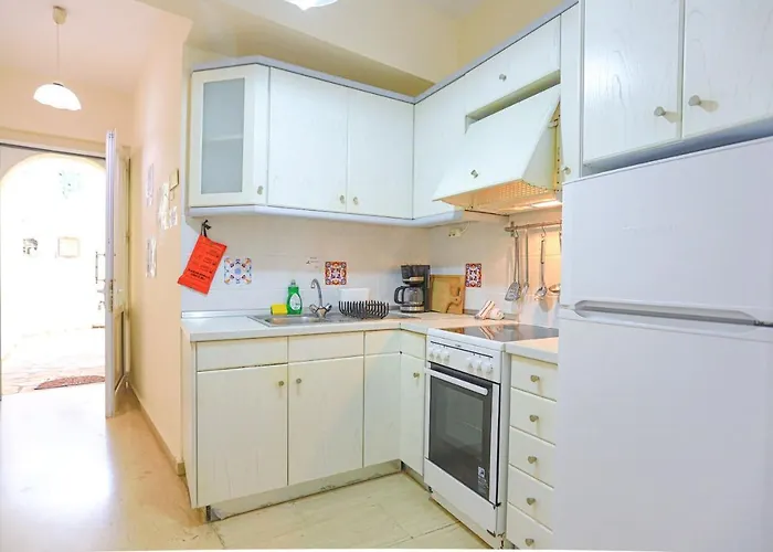 Kaminaki Beachfront ניסקי