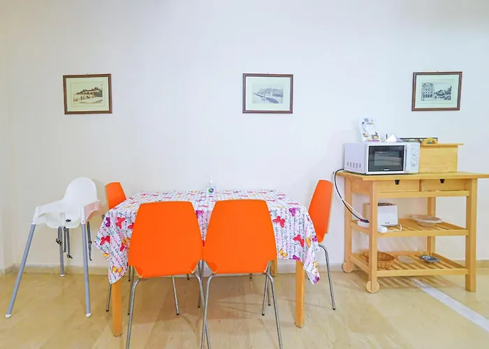 דירה Kaminaki Beachfront