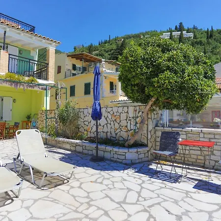 Kaminaki Beachfront Appartement