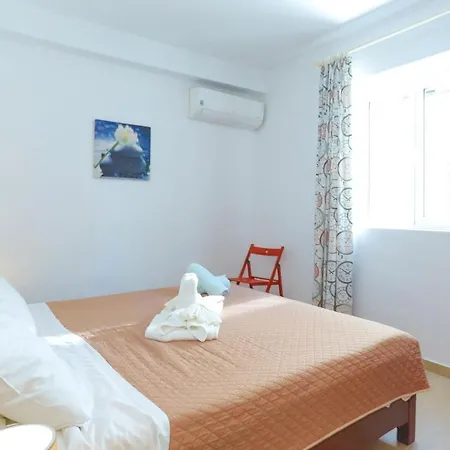 Kaminaki Beachfront Appartement