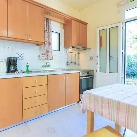 Kaminaki Beachfront Appartement *