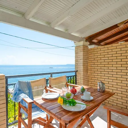 Kaminaki Beachfront *