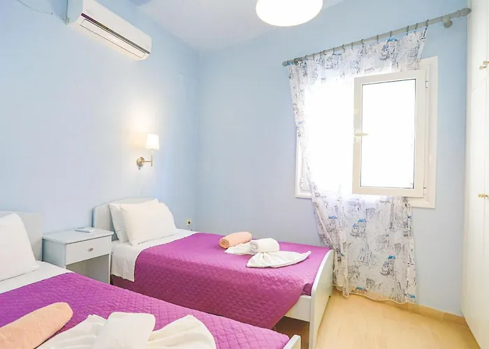 Kaminaki Beachfront Νησάκι