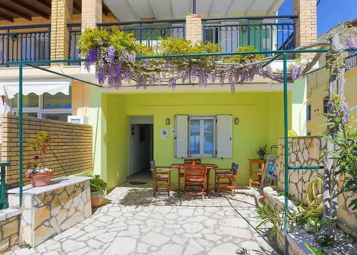 Kaminaki Beachfront * Nisaki (Corfu)
